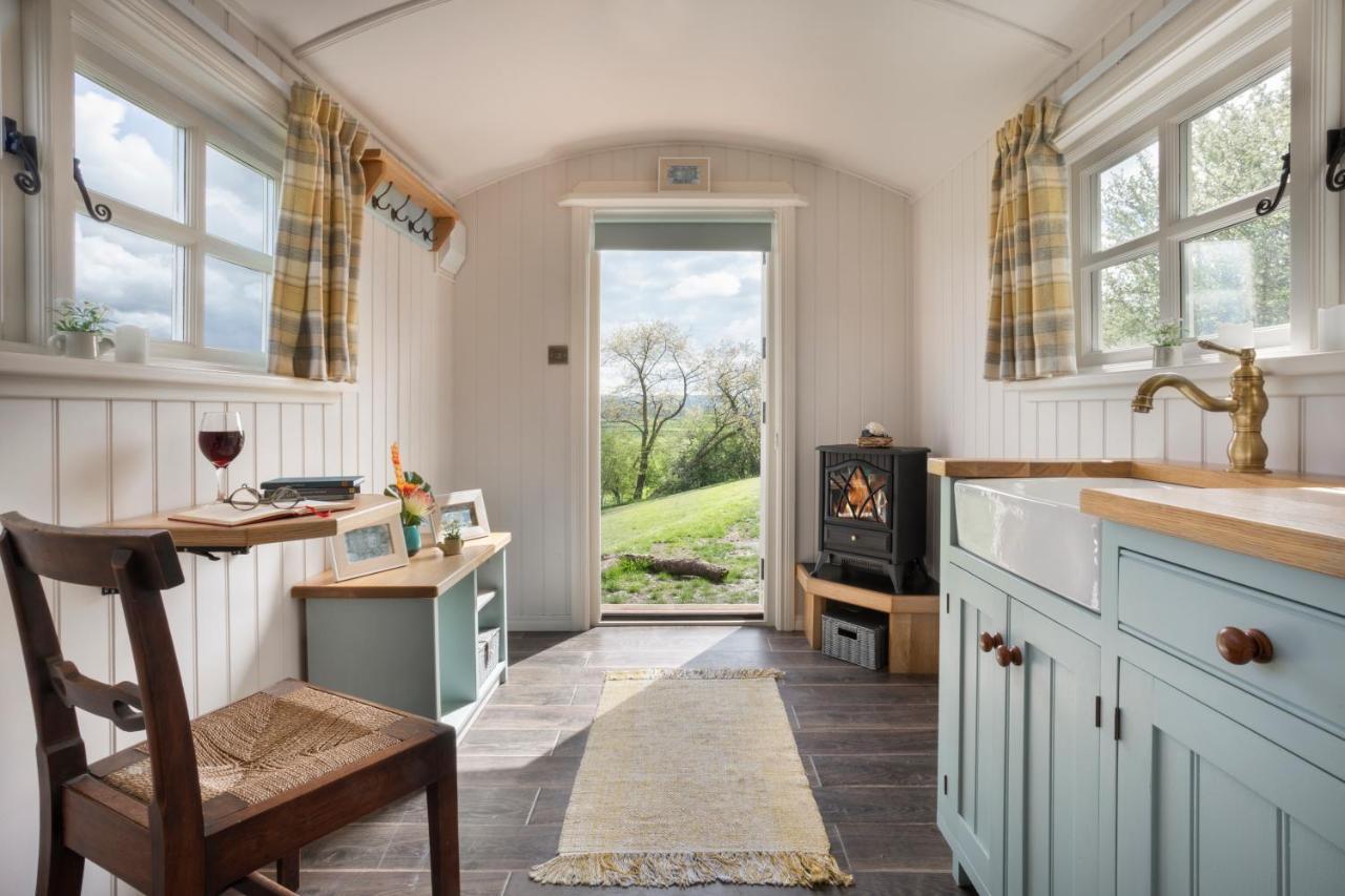 The Heron Shepherds Hut At Lyth Valley Brigsteer Luaran gambar